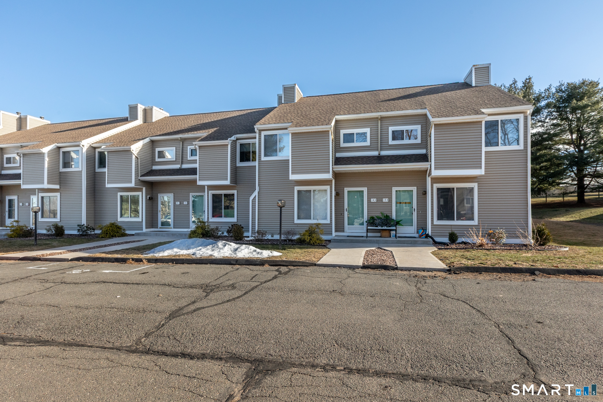 60 Old Town Road 143