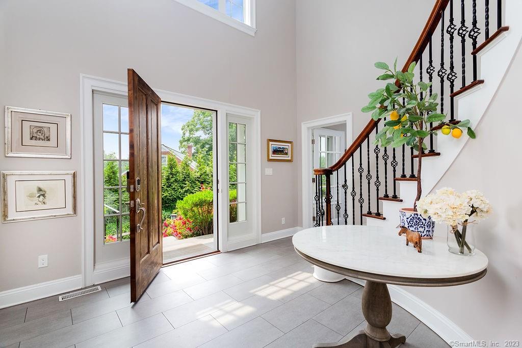 552 River Road