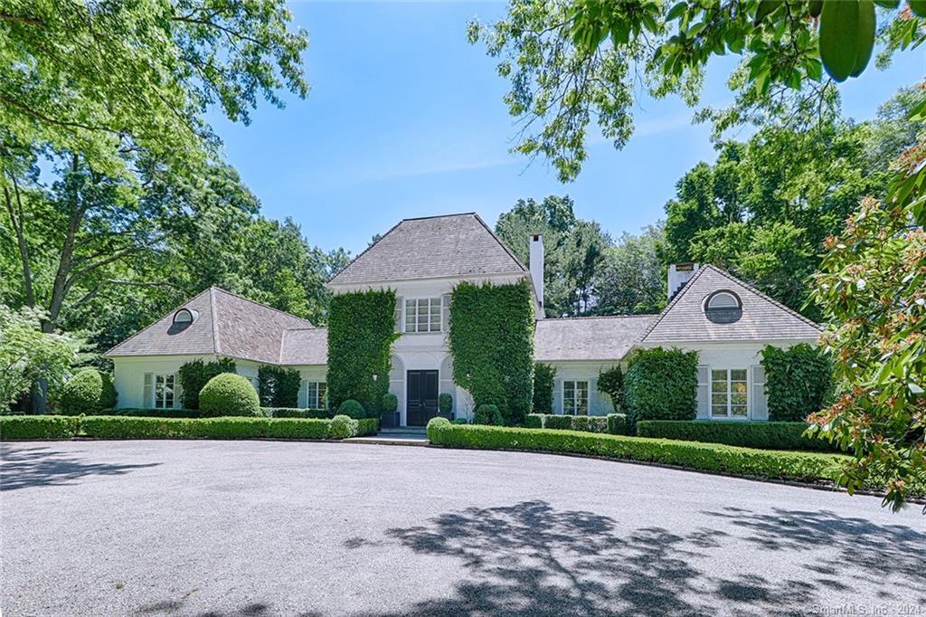 Property for Sale at 987 Pequot Avenue, Fairfield, Connecticut - Bedrooms: 6 
Bathrooms: 6 
Rooms: 11  - $3,995,000