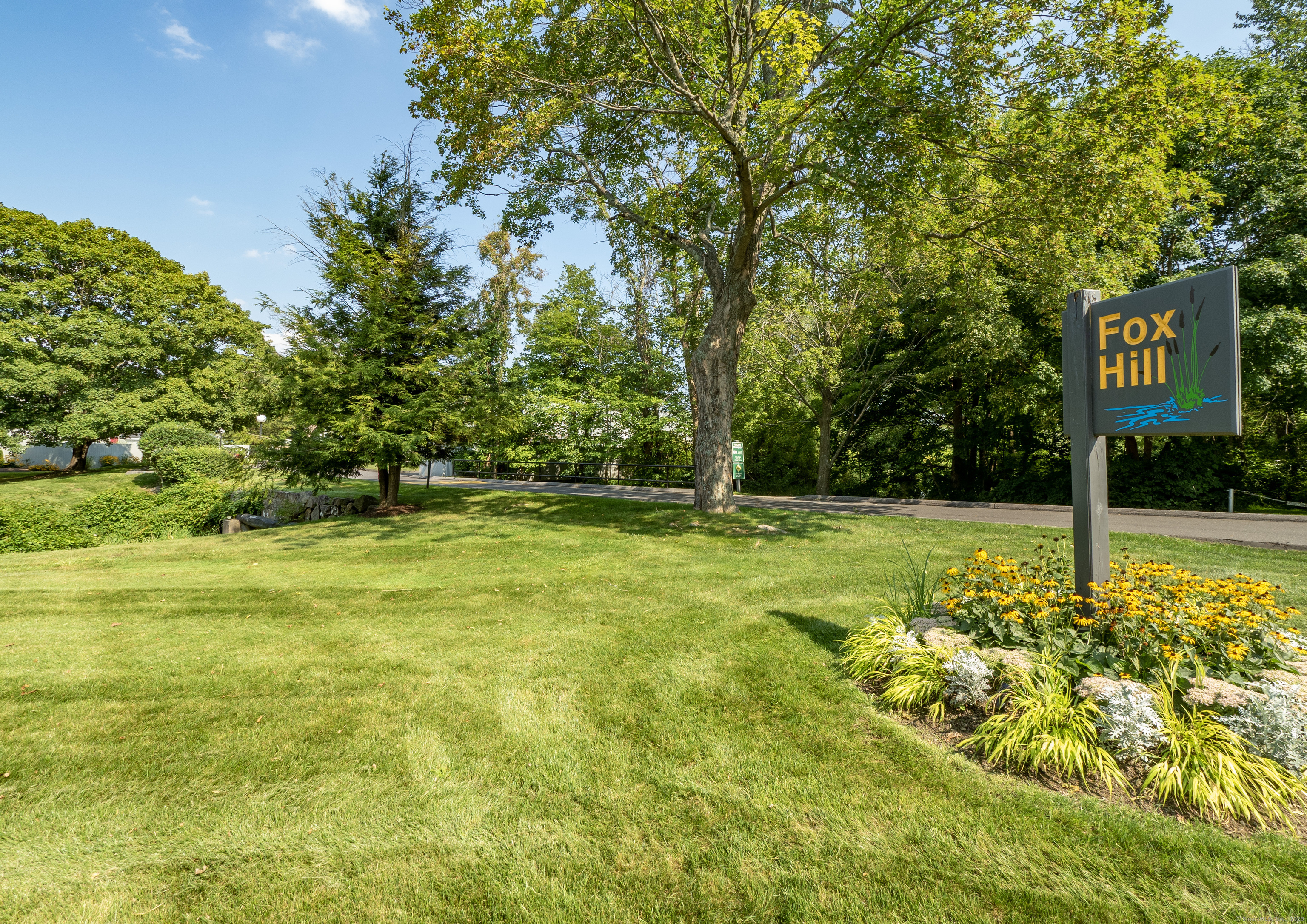 4 Sandlewood Lane #4, Ridgefield, Connecticut image 1