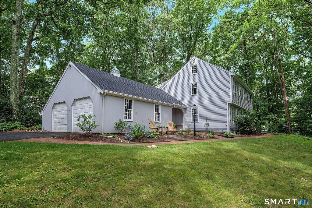 Photo of 25 Knob Hill Road, Madison, CT 06443 (MLS # 24194353)