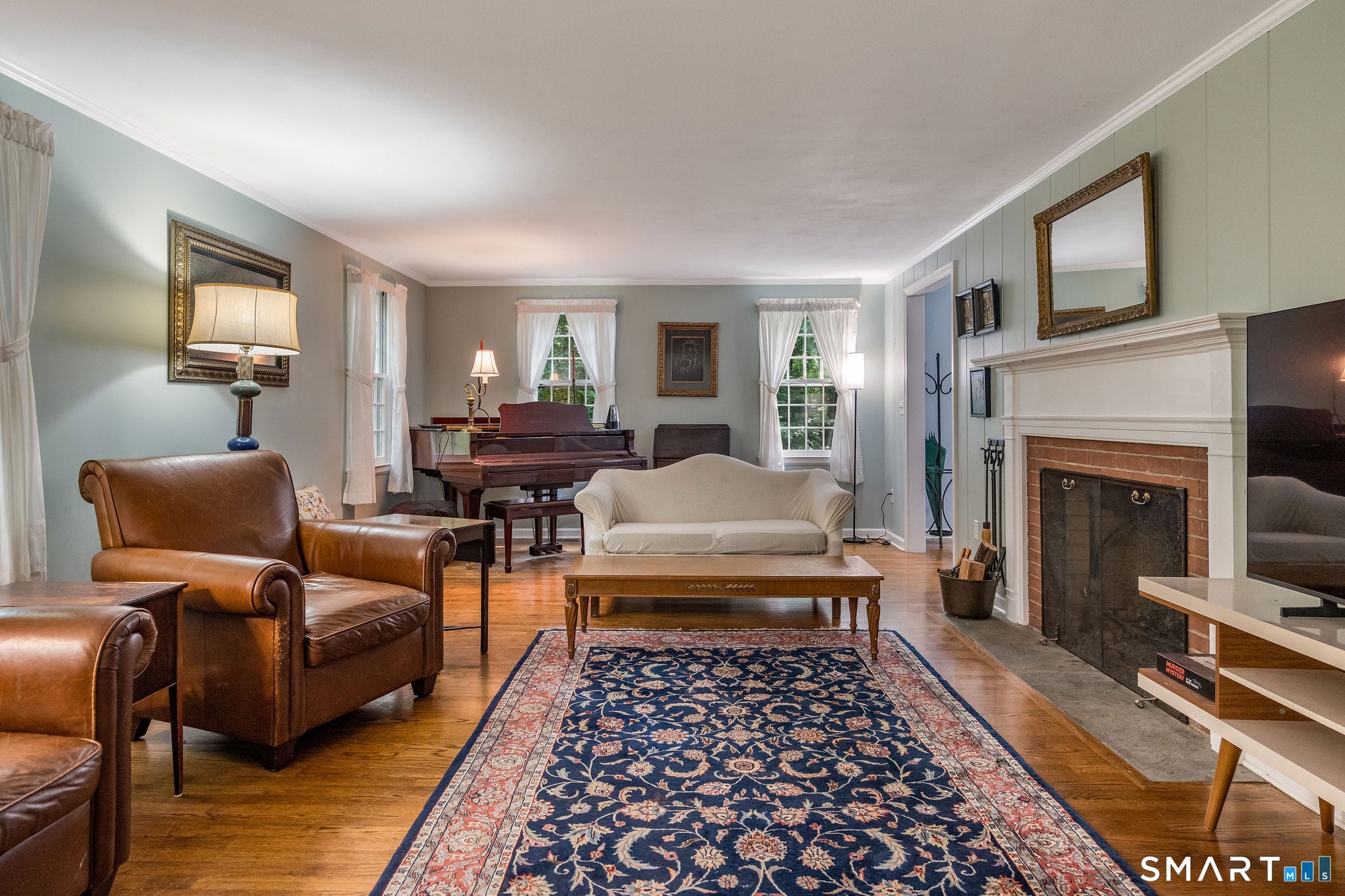 25 Knob Hill Road