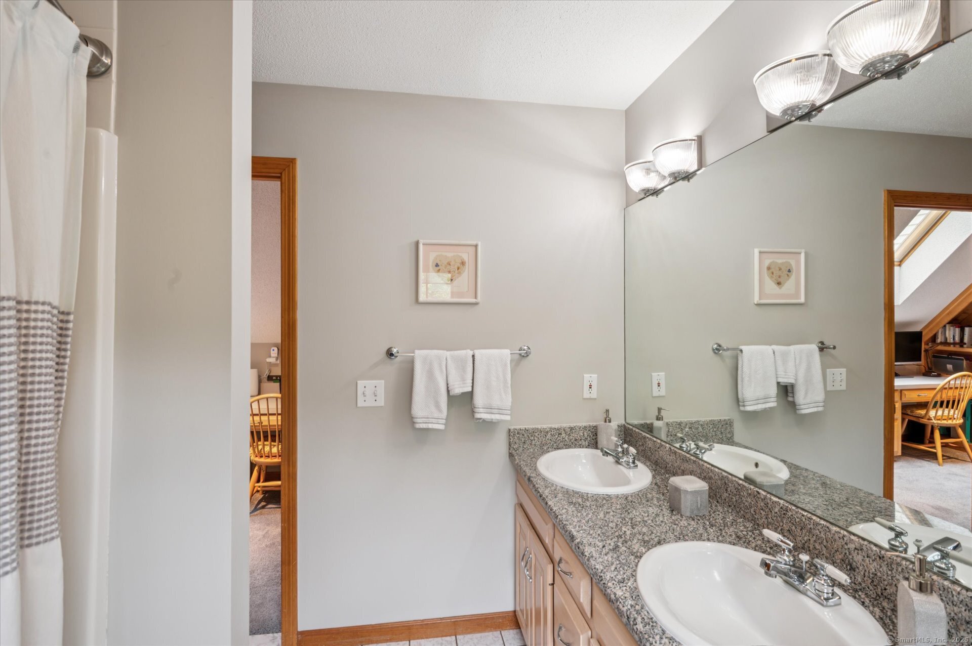 Avon, Connecticut 06001, United States, 5 Bedrooms Bedrooms, ,6 BathroomsBathrooms,Residential,Active,155691