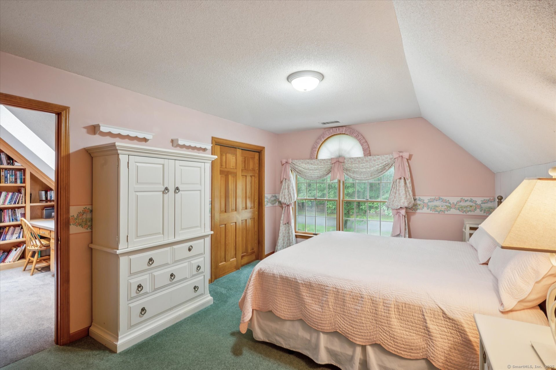 Avon, Connecticut 06001, United States, 5 Bedrooms Bedrooms, ,6 BathroomsBathrooms,Residential,Active,155691