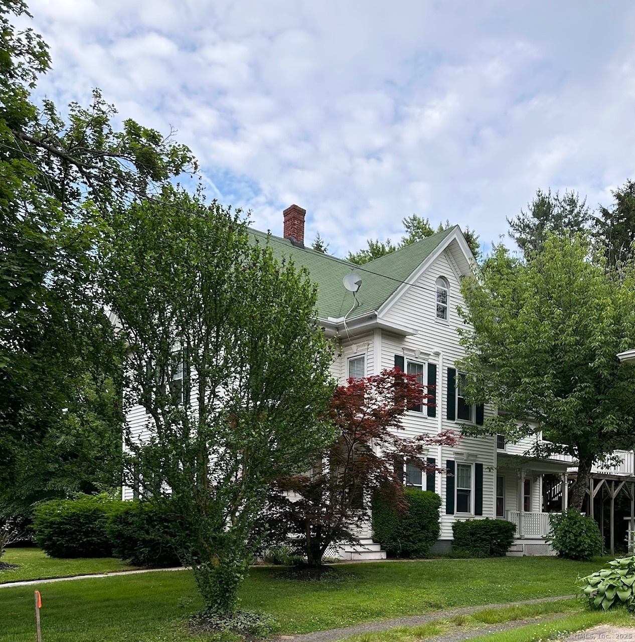 Rental Property at N Main Street 2, Wallingford, Connecticut - Bedrooms: 2 
Bathrooms: 1 
Rooms: 4  - $2,250 MO.