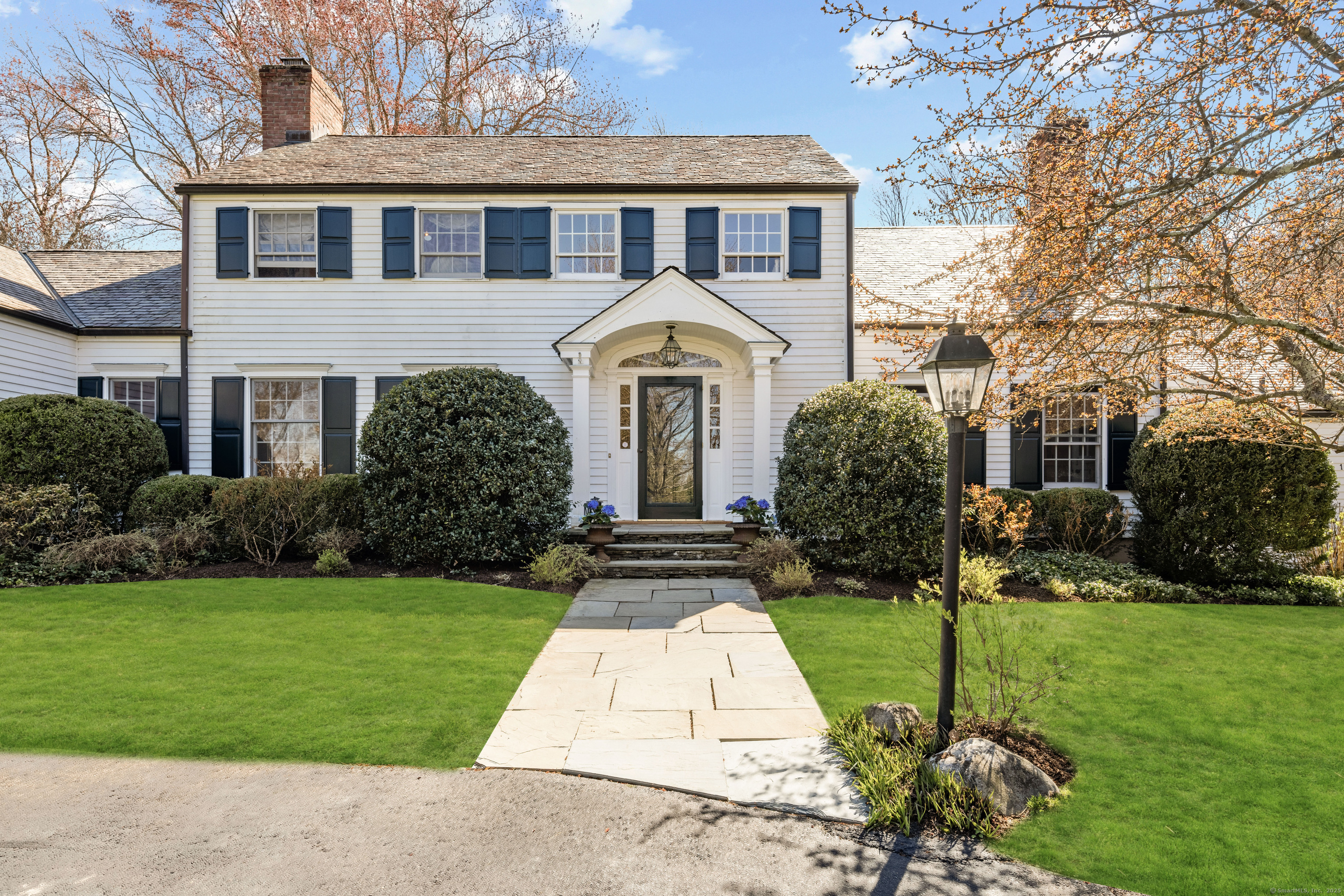 1052 Oenoke Ridge, New Canaan, Connecticut image 2