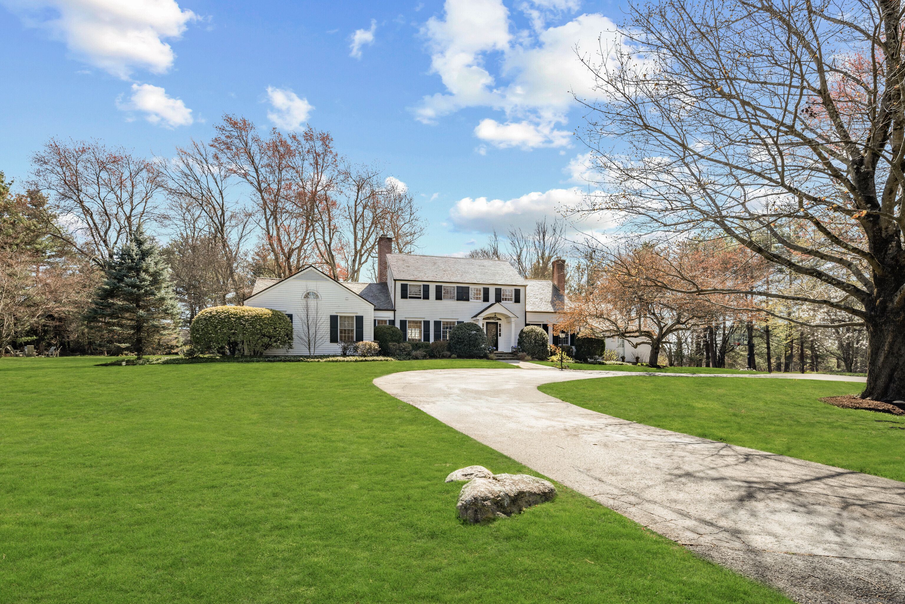 1052 Oenoke Ridge, New Canaan, Connecticut image 24