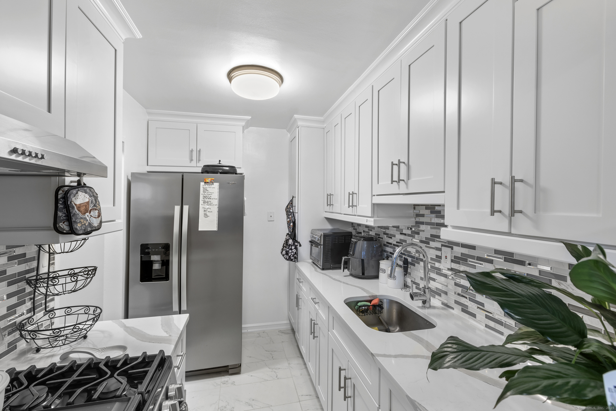 2370 North Avenue #12G, Bridgeport, Connecticut image 4