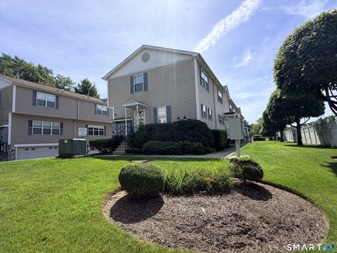 Condo For Rent - 5 Rockland Road #B4<br/> Norwalk, CT 06854
