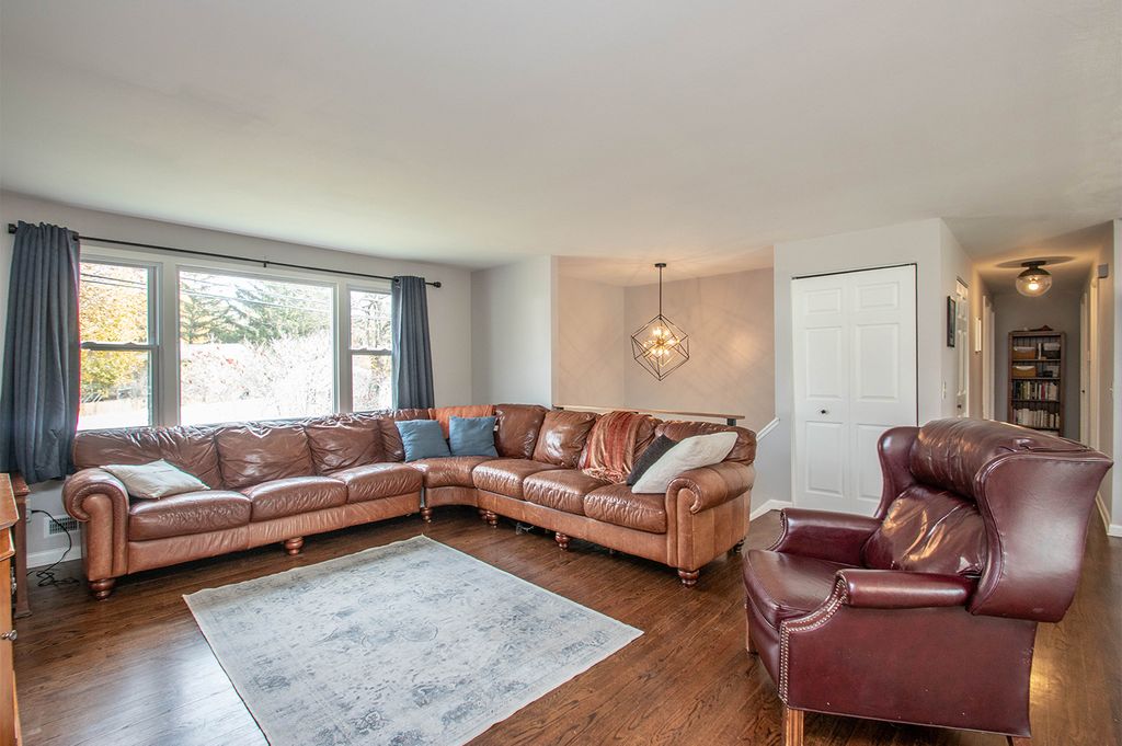 Photo of 425 Judd Street, Fairfield, CT 06824 (MLS # 24140071)