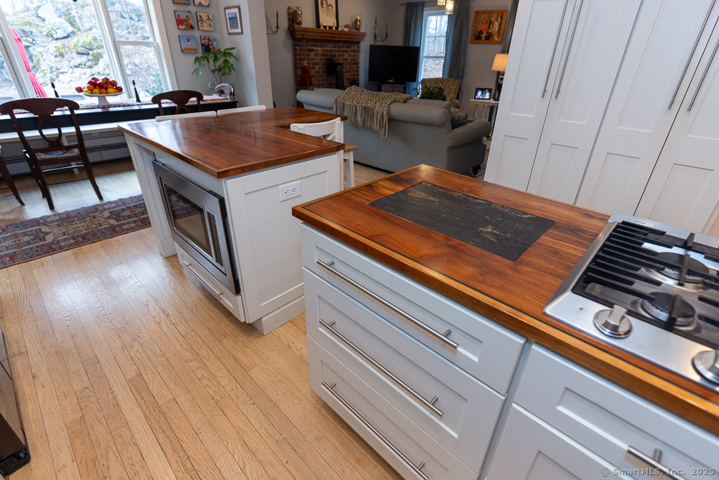 8 Acorn Drive, Old Saybrook, Connecticut image 8
