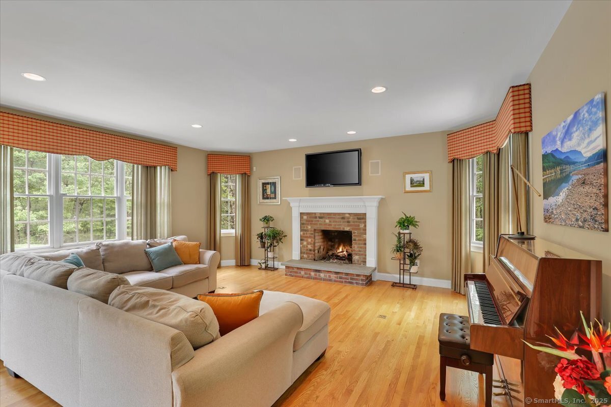 15 Surrey Ridge Road