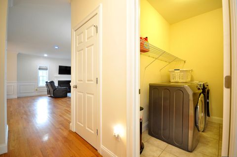 Tiny photo for 3 Katherine Way #3, Ellington, CT 06029 (MLS # 24146432)