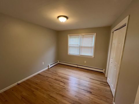 Tiny photo for 36 Oak Ridge Drive #APT 17, New Haven, CT 06513 (MLS # 24133318)