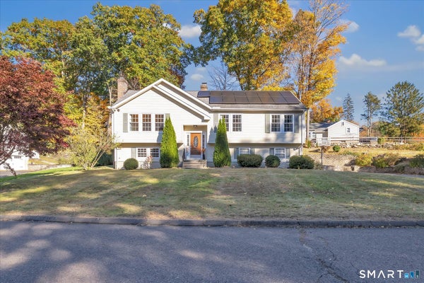2 BRYAN CIR, SEYMOUR, CT 06483 - Image 09faf0ab191d25fdd981c464d403f521/2177282510