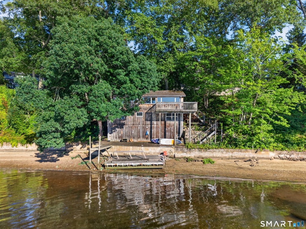 Photo of 37 Oswegatchie Road, Waterford, CT 06385 (MLS # 24202434)