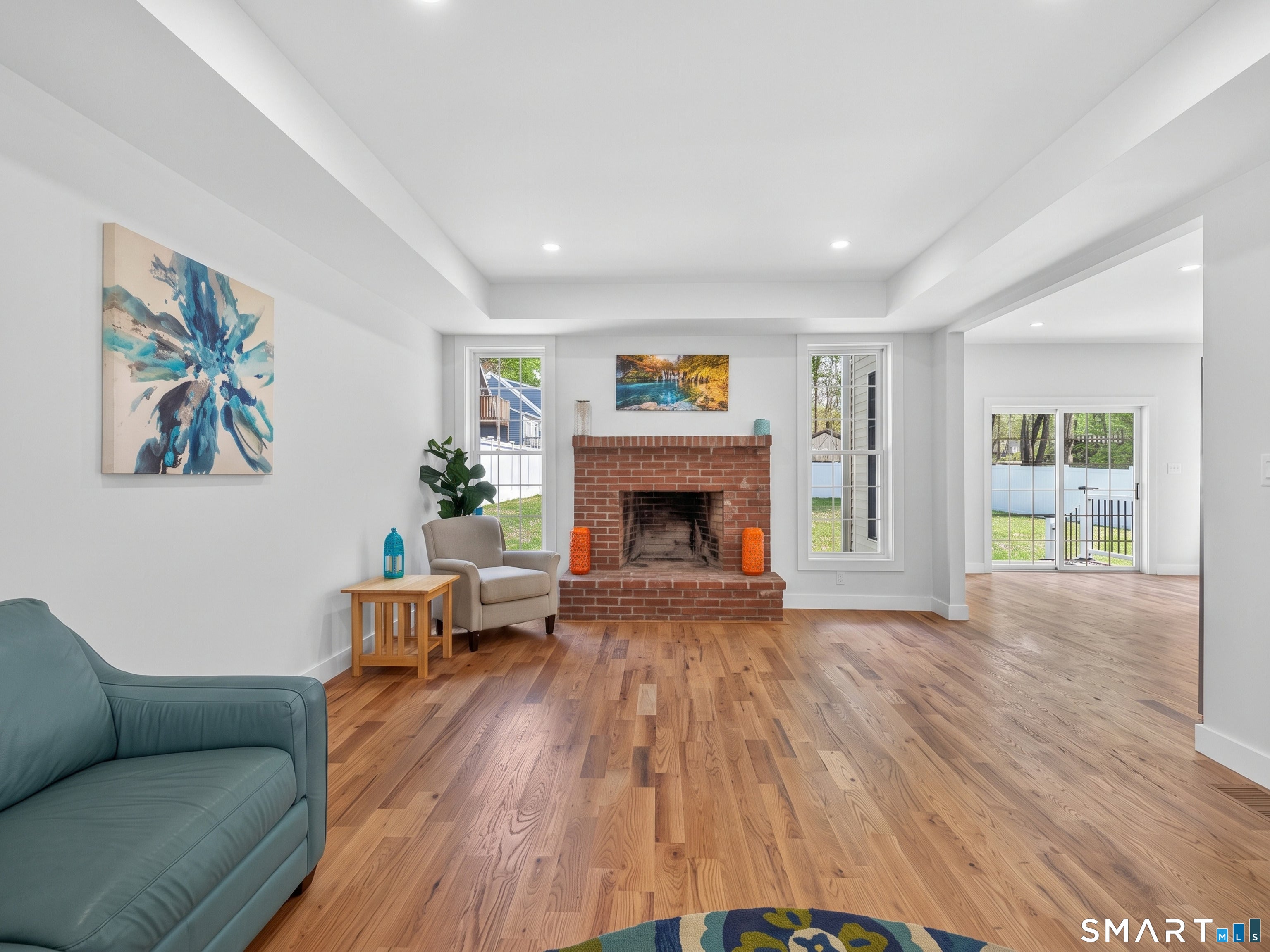 367 South End Road