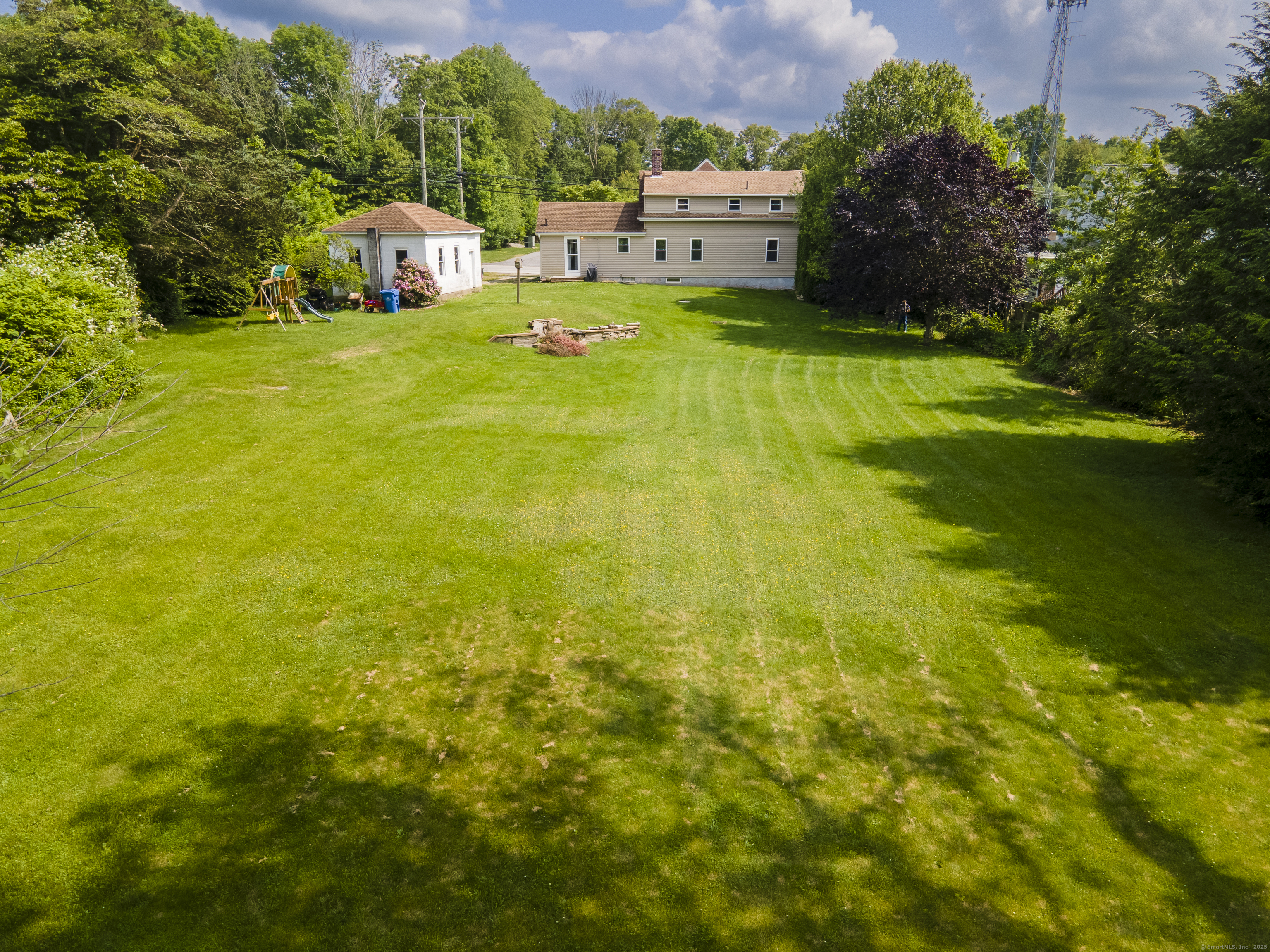 1264 Hartford Pike