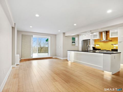 Tiny photo for 2 Putnam Hill #1A, Greenwich, CT 06830 (MLS # 24165268)