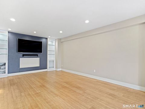 Tiny photo for 2 Putnam Hill #1A, Greenwich, CT 06830 (MLS # 24165268)