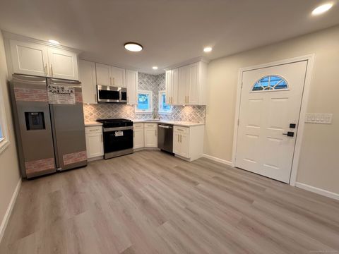 Tiny photo for 482 Broad Street #TRLR 14, Bristol, CT 06010 (MLS # 24131347)