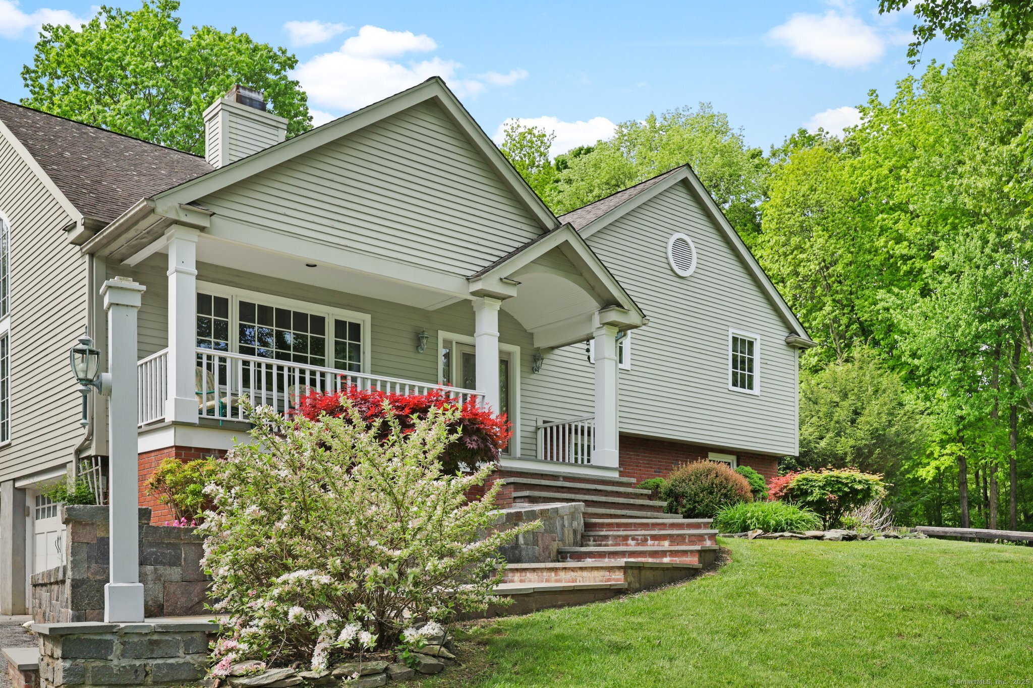 11 Larchmont Drive