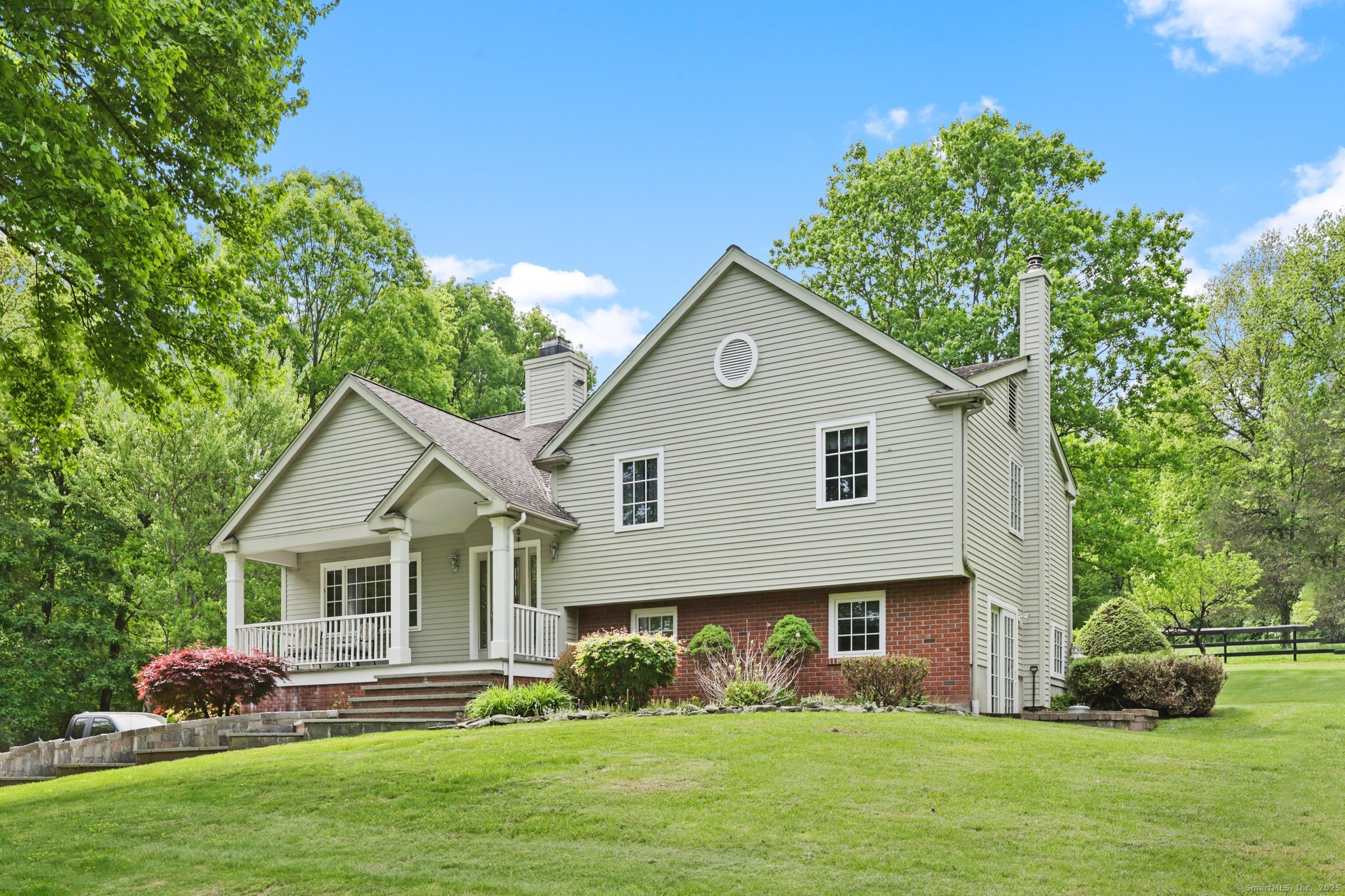11 Larchmont Drive