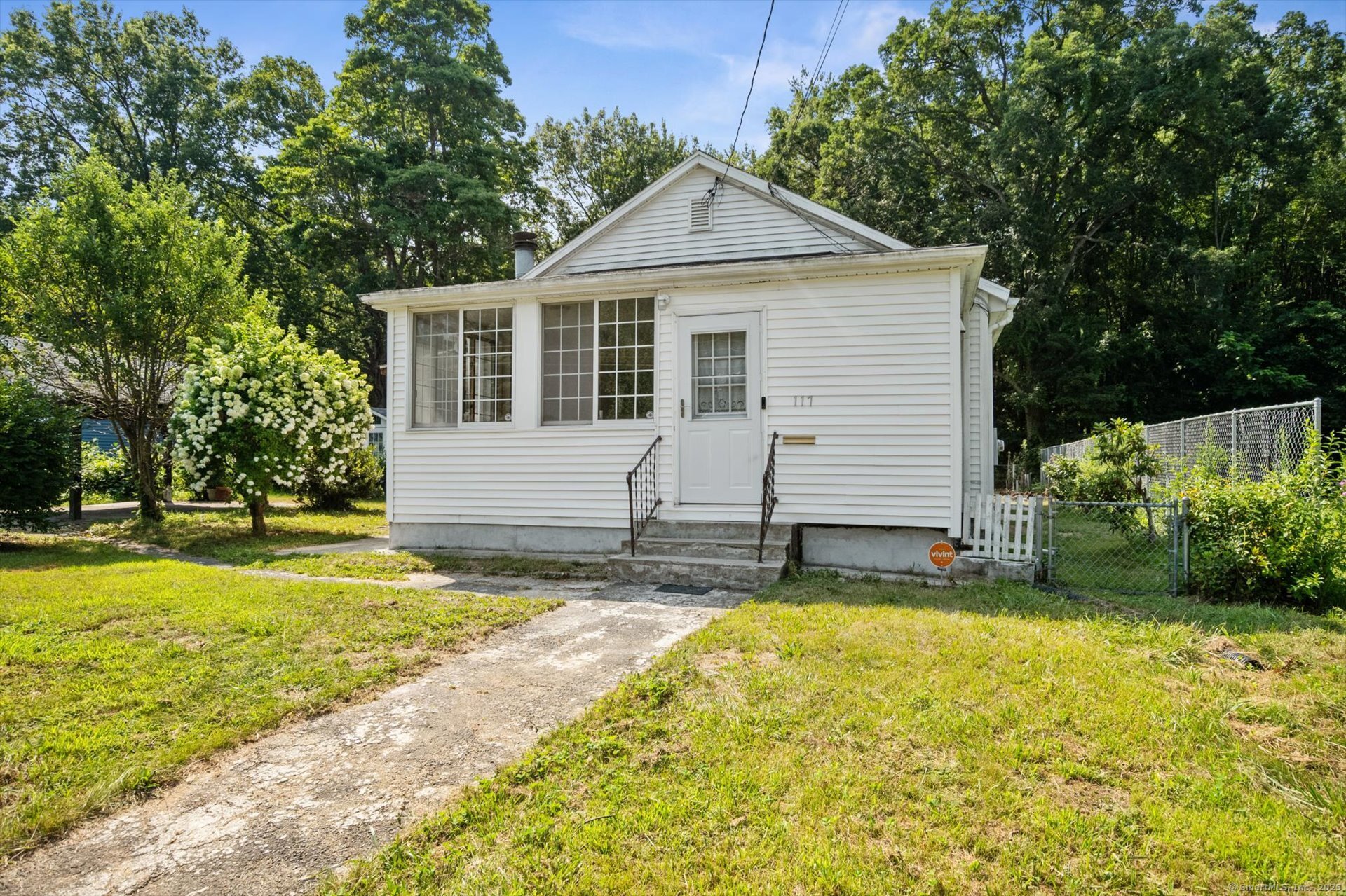 117 East Pershing Street