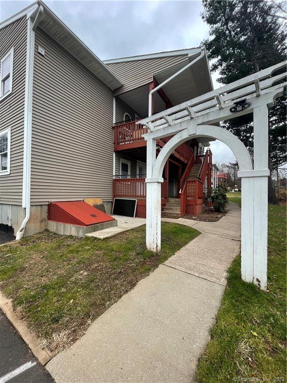 324 Main Street 3