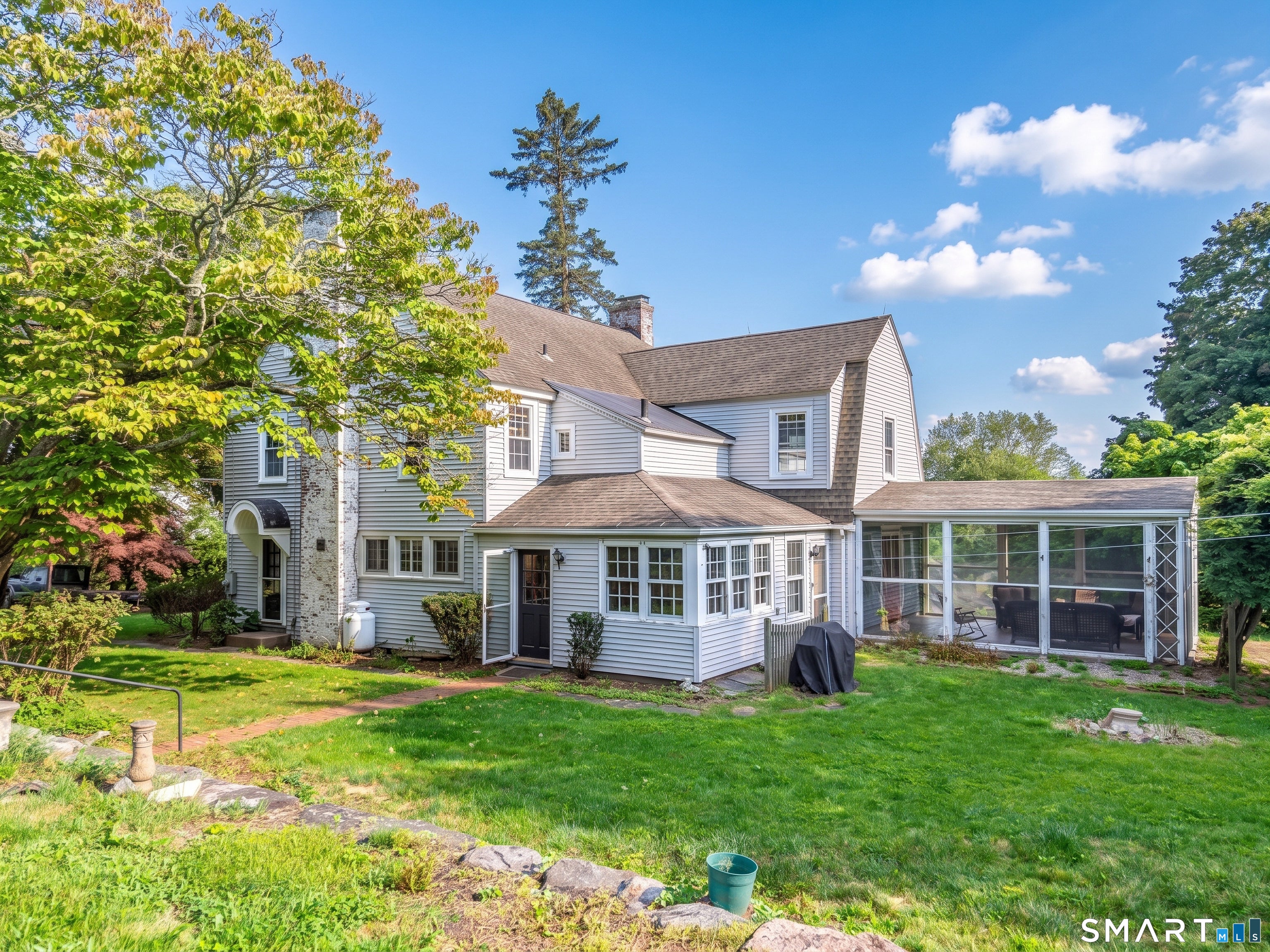 98 Maple Road