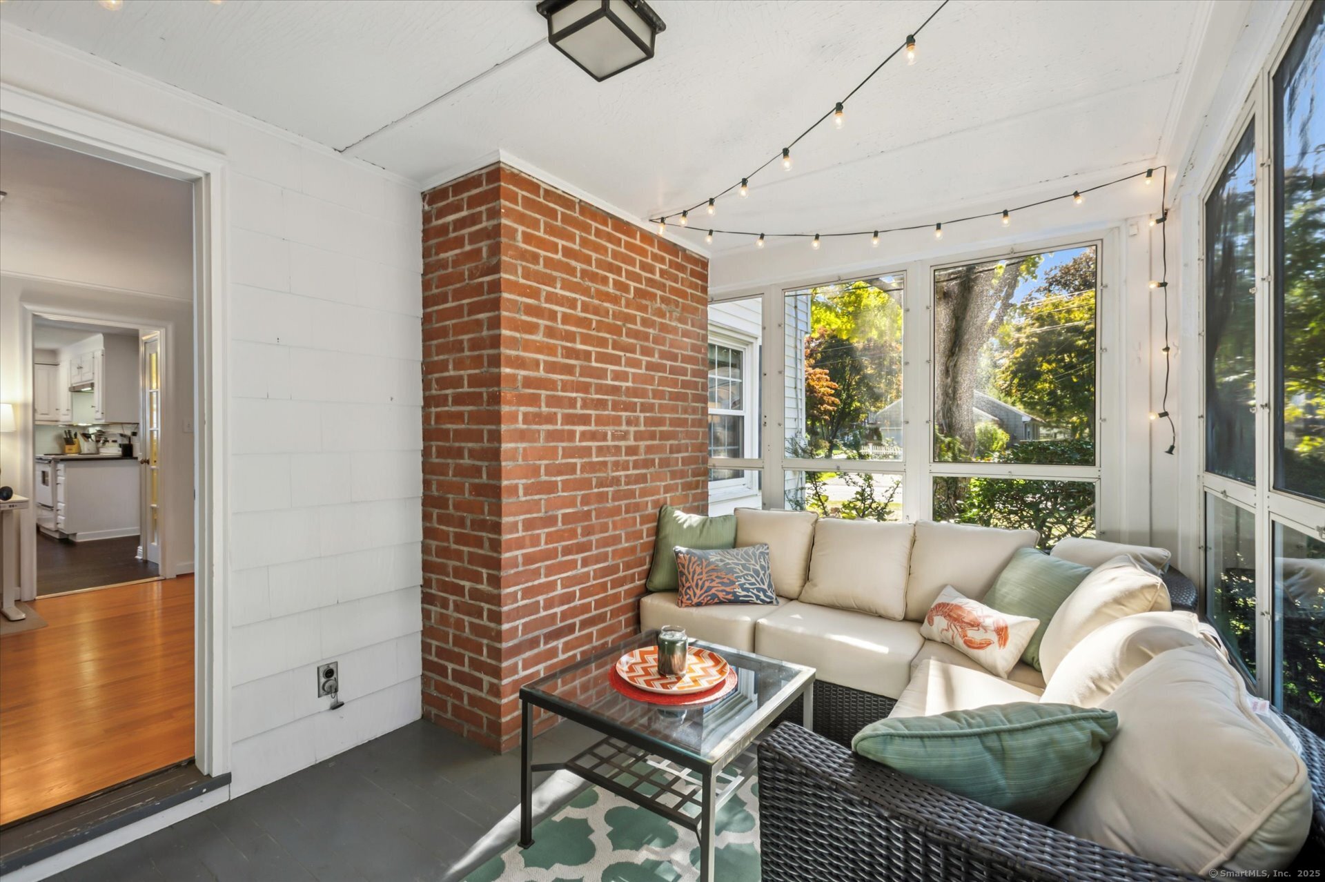 West Hartford, Connecticut 06107, United States, 3 Bedrooms Bedrooms, ,2 BathroomsBathrooms,Residential,Pending,227613