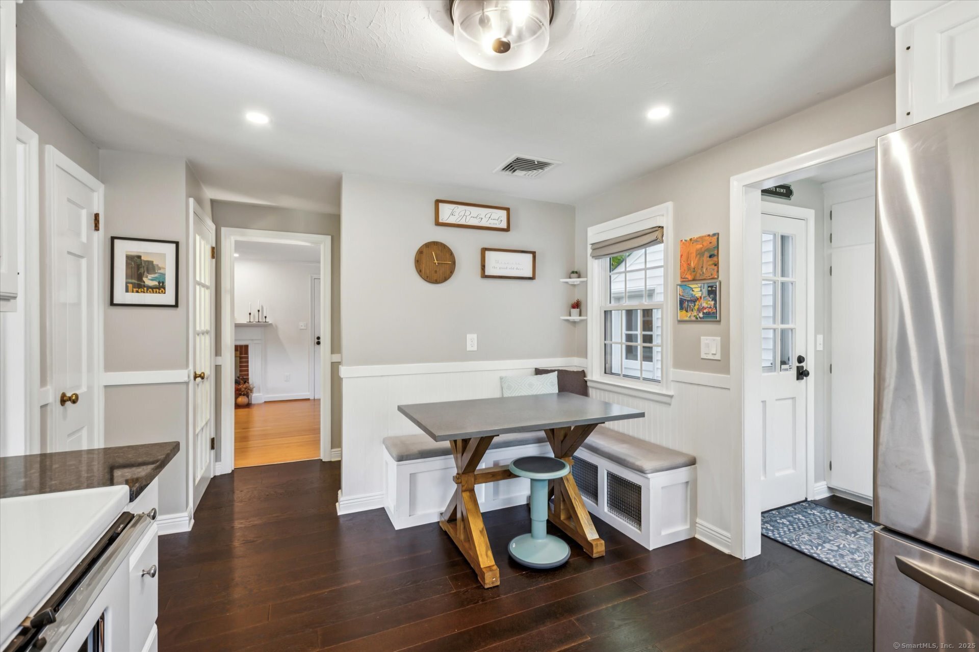 West Hartford, Connecticut 06107, United States, 3 Bedrooms Bedrooms, ,2 BathroomsBathrooms,Residential,Pending,227613