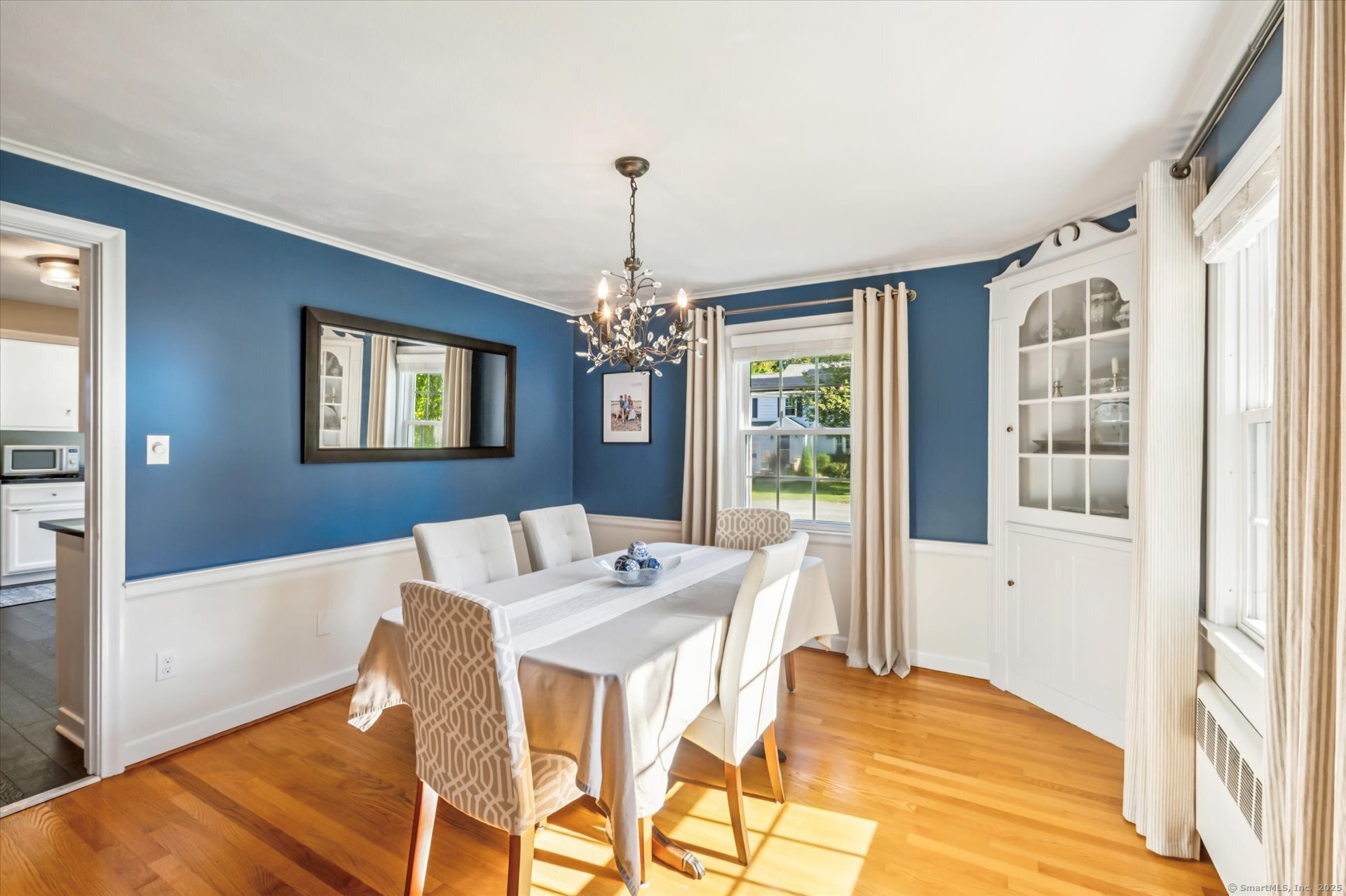 West Hartford, Connecticut 06107, United States, 3 Bedrooms Bedrooms, ,2 BathroomsBathrooms,Residential,Pending,227613