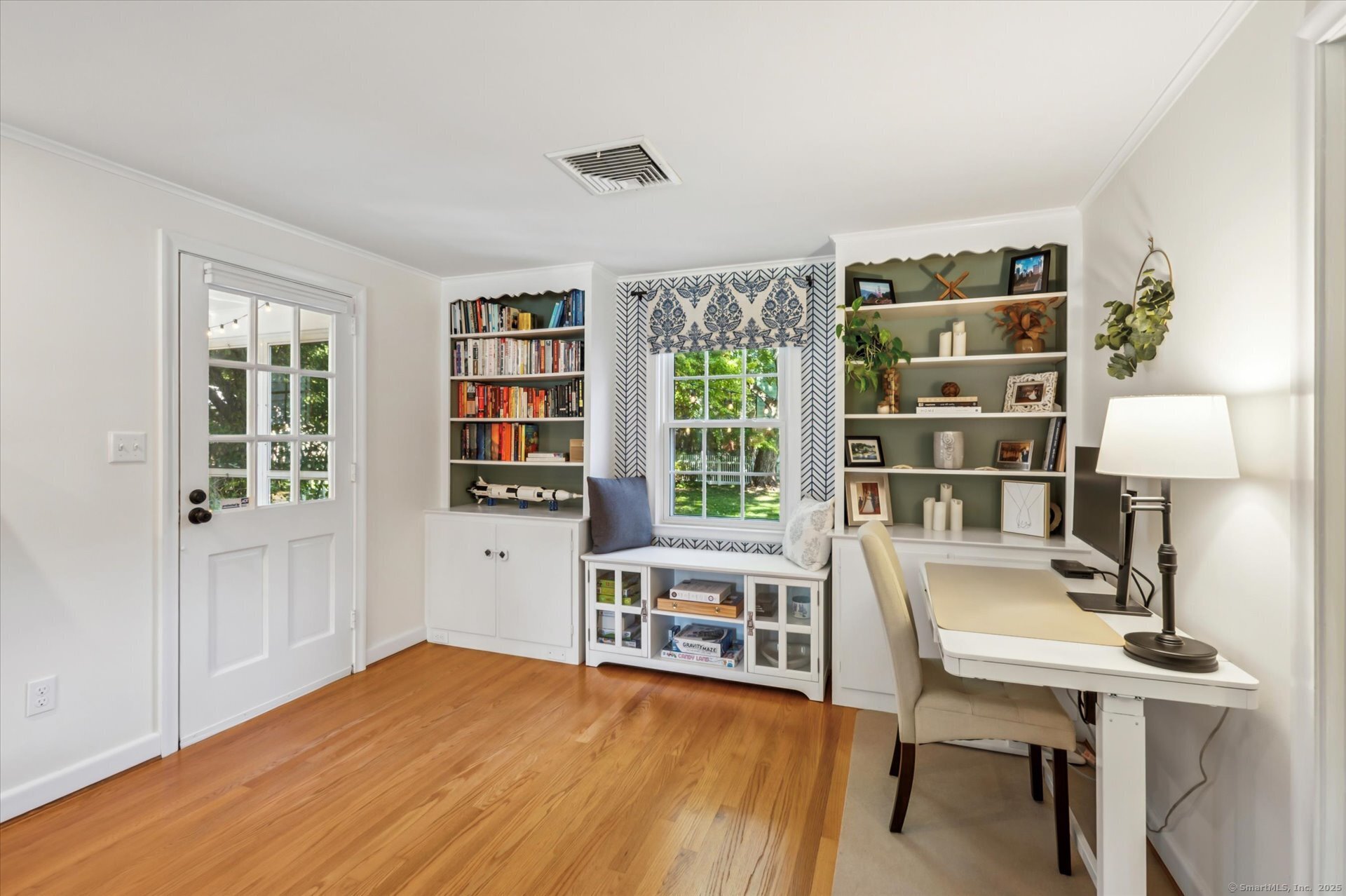 West Hartford, Connecticut 06107, United States, 3 Bedrooms Bedrooms, ,2 BathroomsBathrooms,Residential,Pending,227613