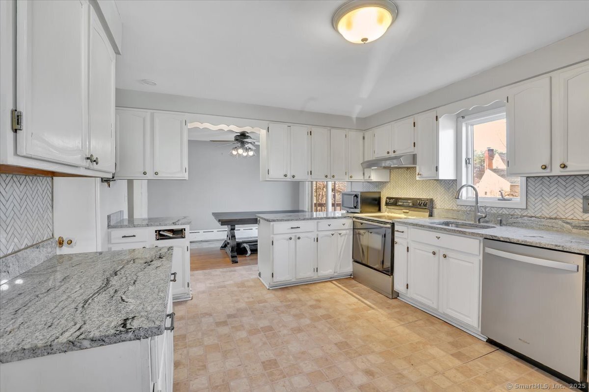 482 Adams Street, Manchester, Connecticut image 4