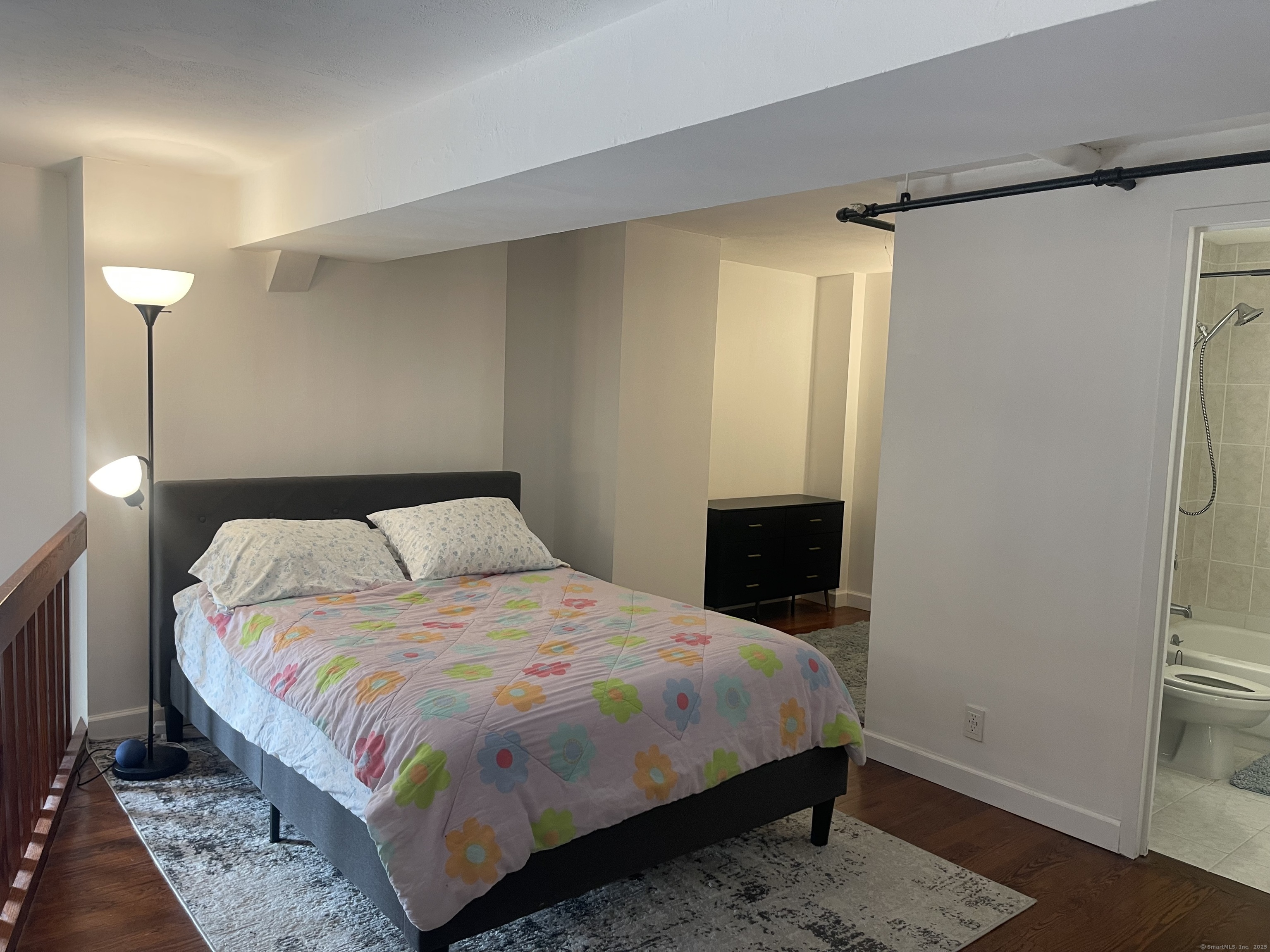 New Haven, Connecticut 06511, United States, 1 Bedroom Bedrooms, ,2 BathroomsBathrooms,Residential,Active,114626