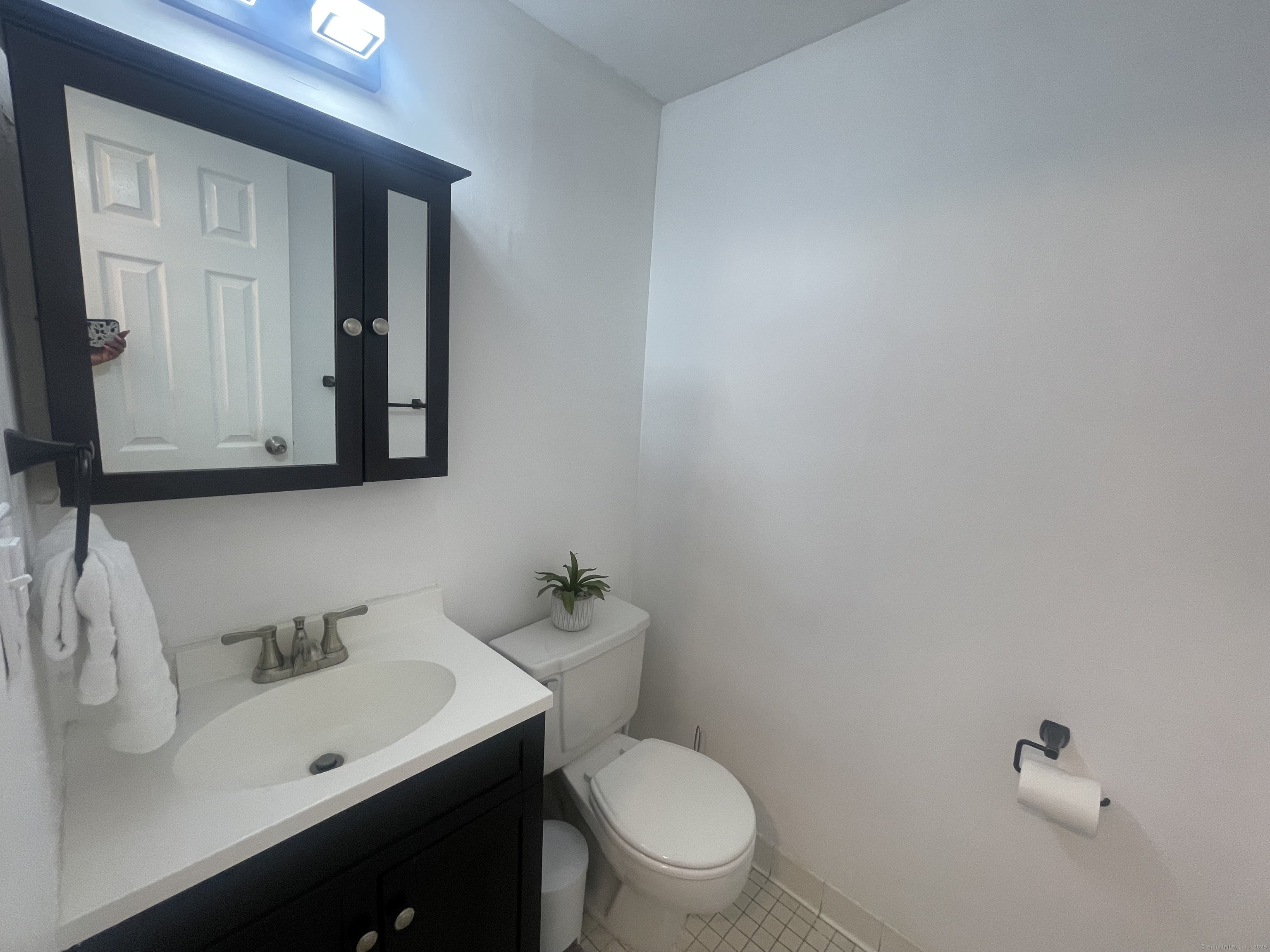 New Haven, Connecticut 06511, United States, 1 Bedroom Bedrooms, ,2 BathroomsBathrooms,Residential,Active,114626