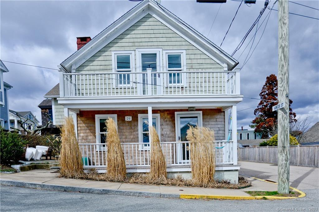 Omega Street, Stonington, Connecticut - 3 Bedrooms  
3 Bathrooms  
8 Rooms - 