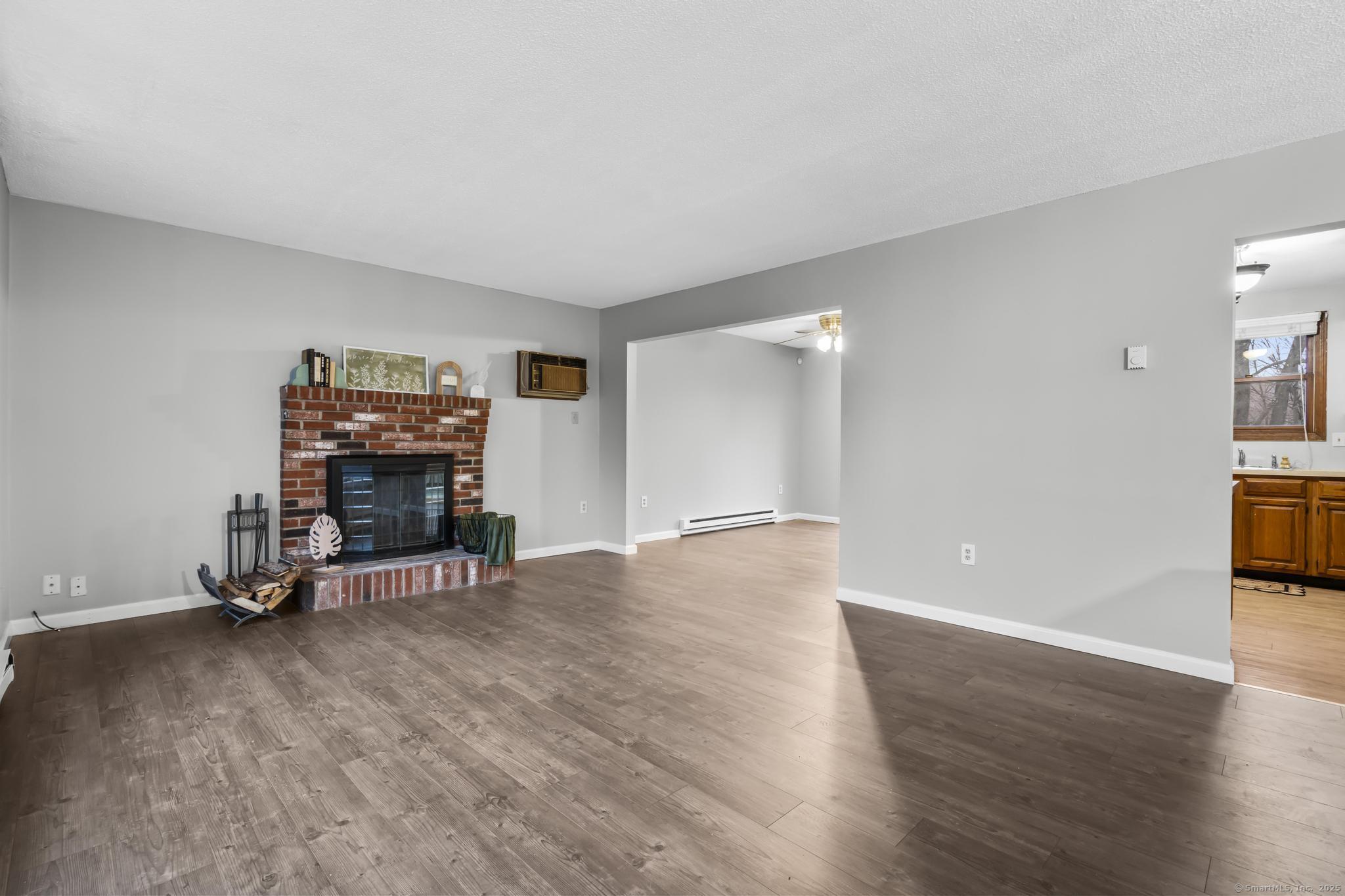 312 Scott Road, Waterbury, Connecticut image 7