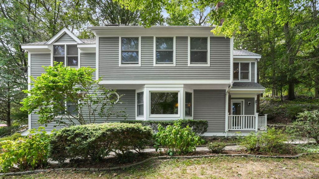 Photo of 9 Trailside Drive, Norwalk, CT 06851 (MLS # 24120459)