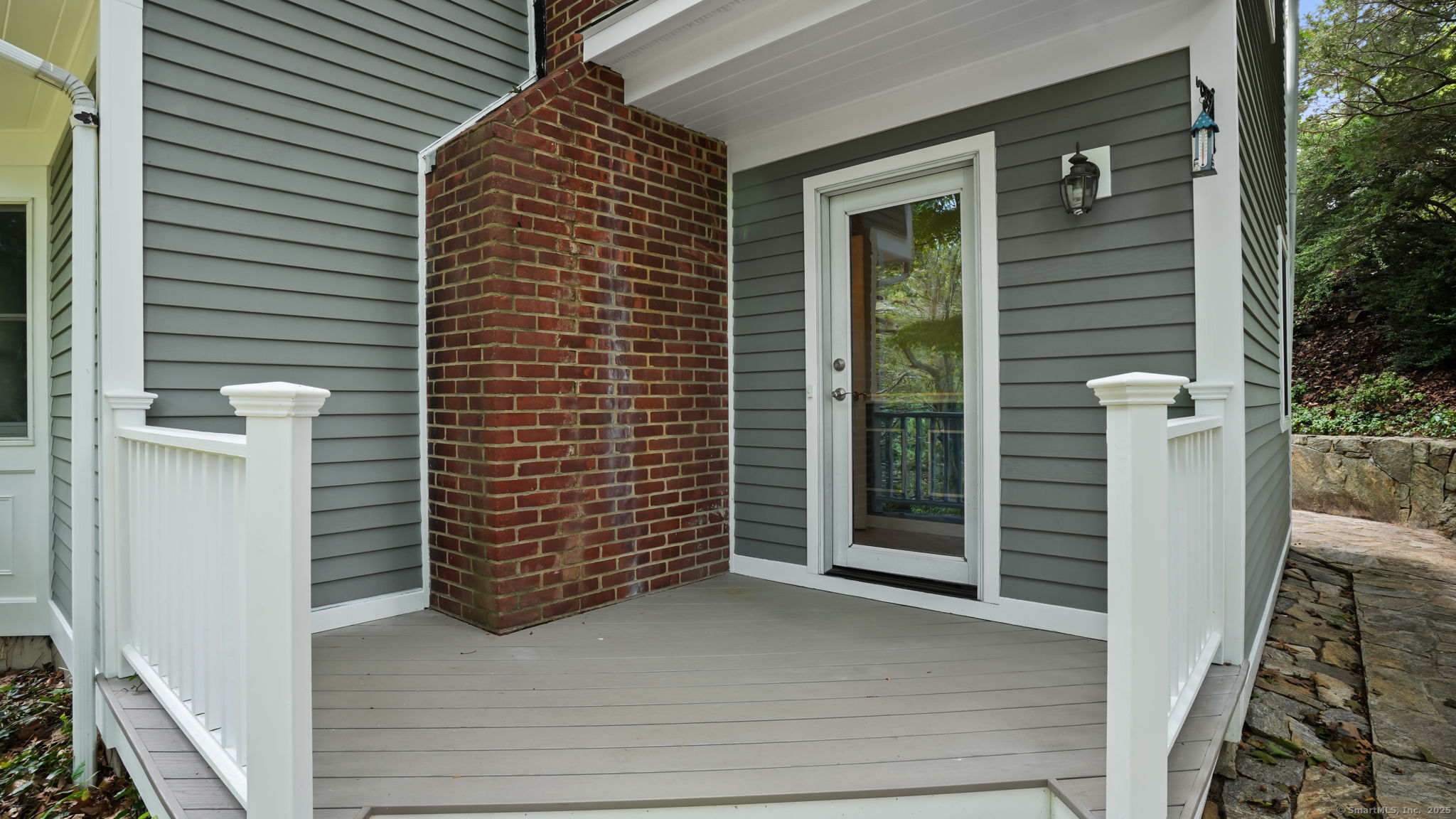 9 Trailside Drive