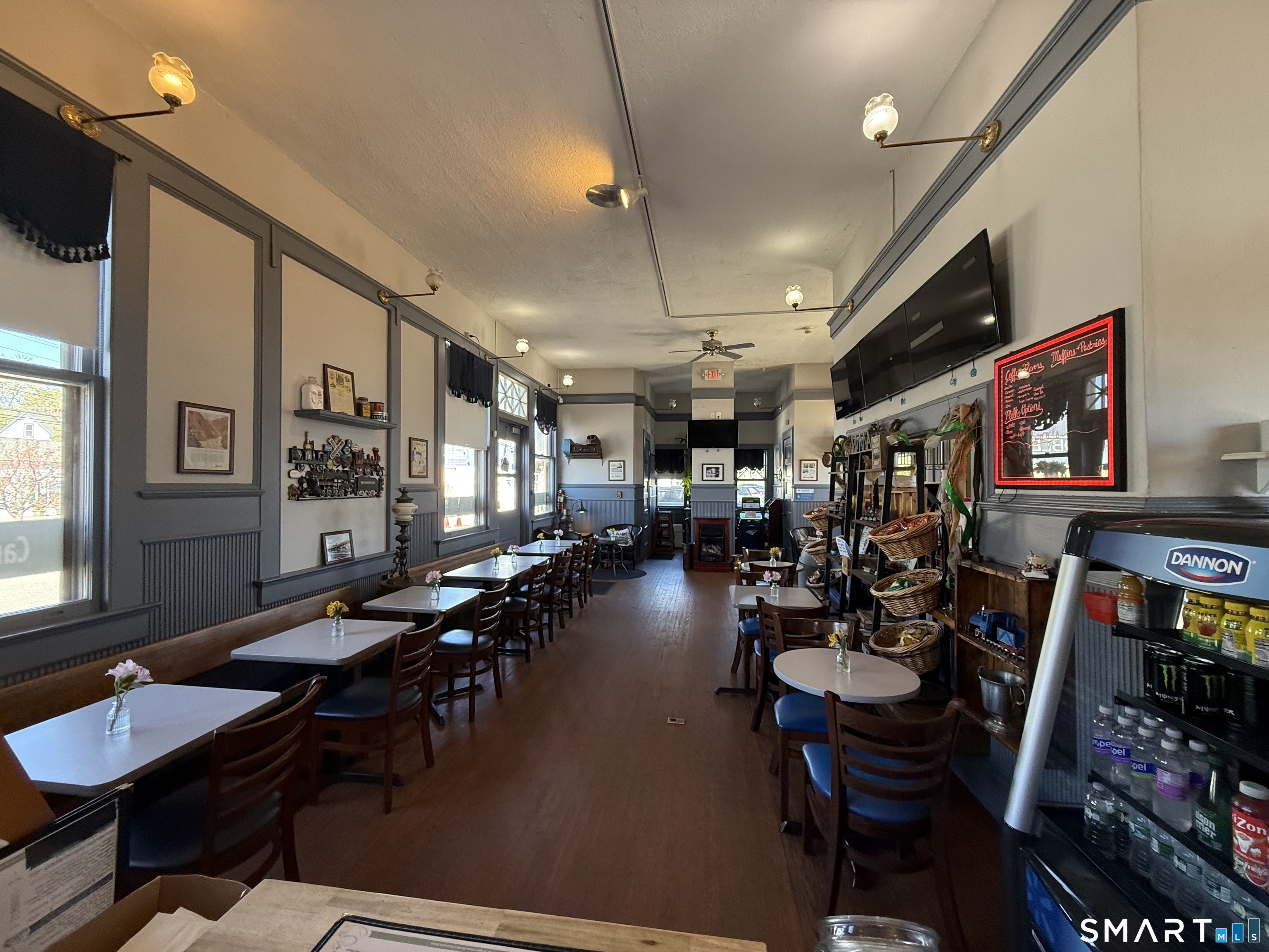 2 Roosevelt Avenue
