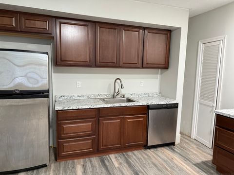 Photo of 150 Gold Street, New Britain, CT 06053 (MLS # 24131083)