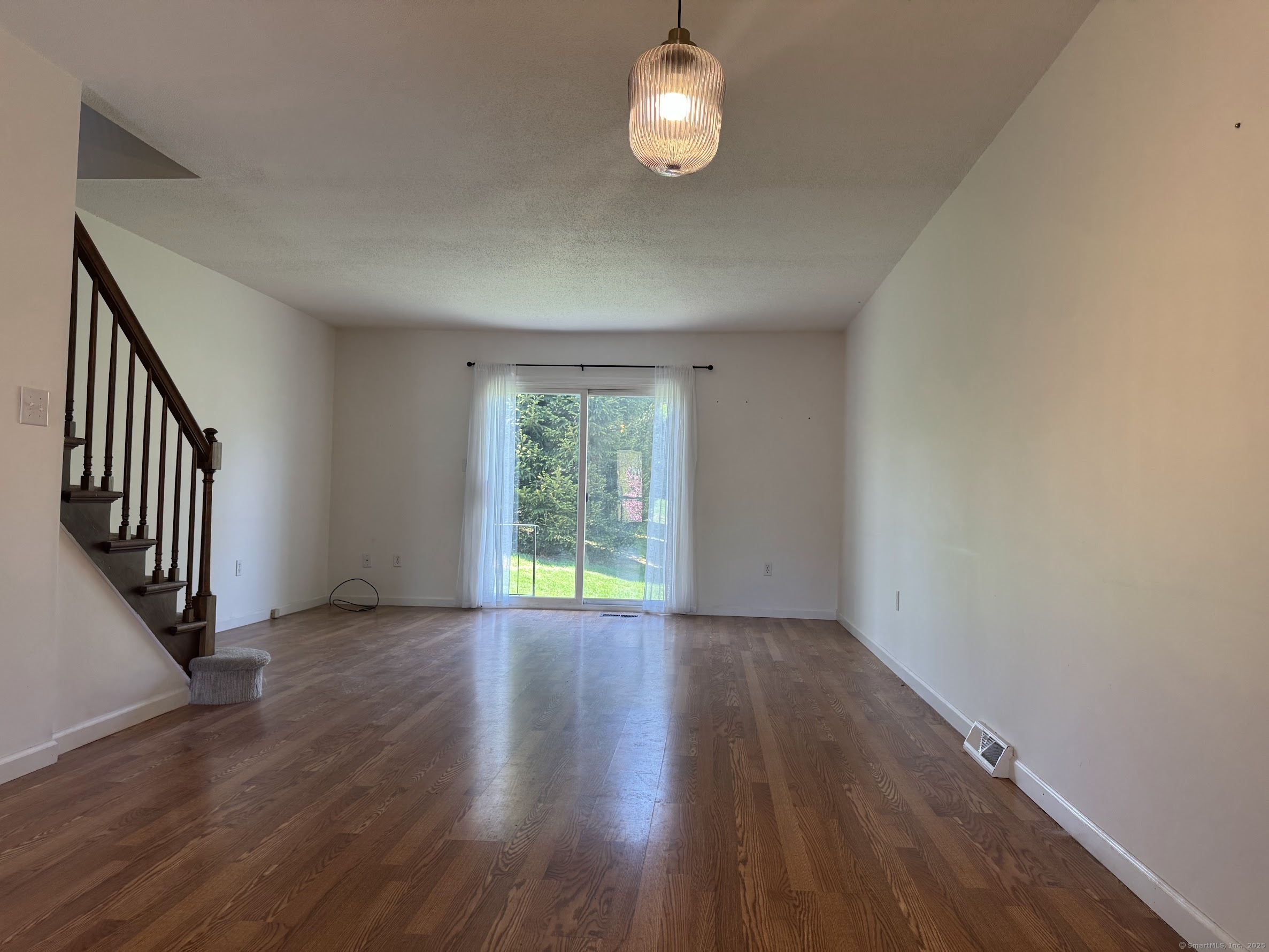 345 Hampton Court #345, Newington, Connecticut image 5