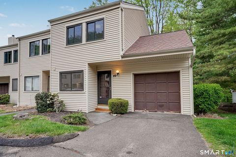 Photo of 49 Deer Run #49, Bethel, CT 06801 (MLS # 24175645)