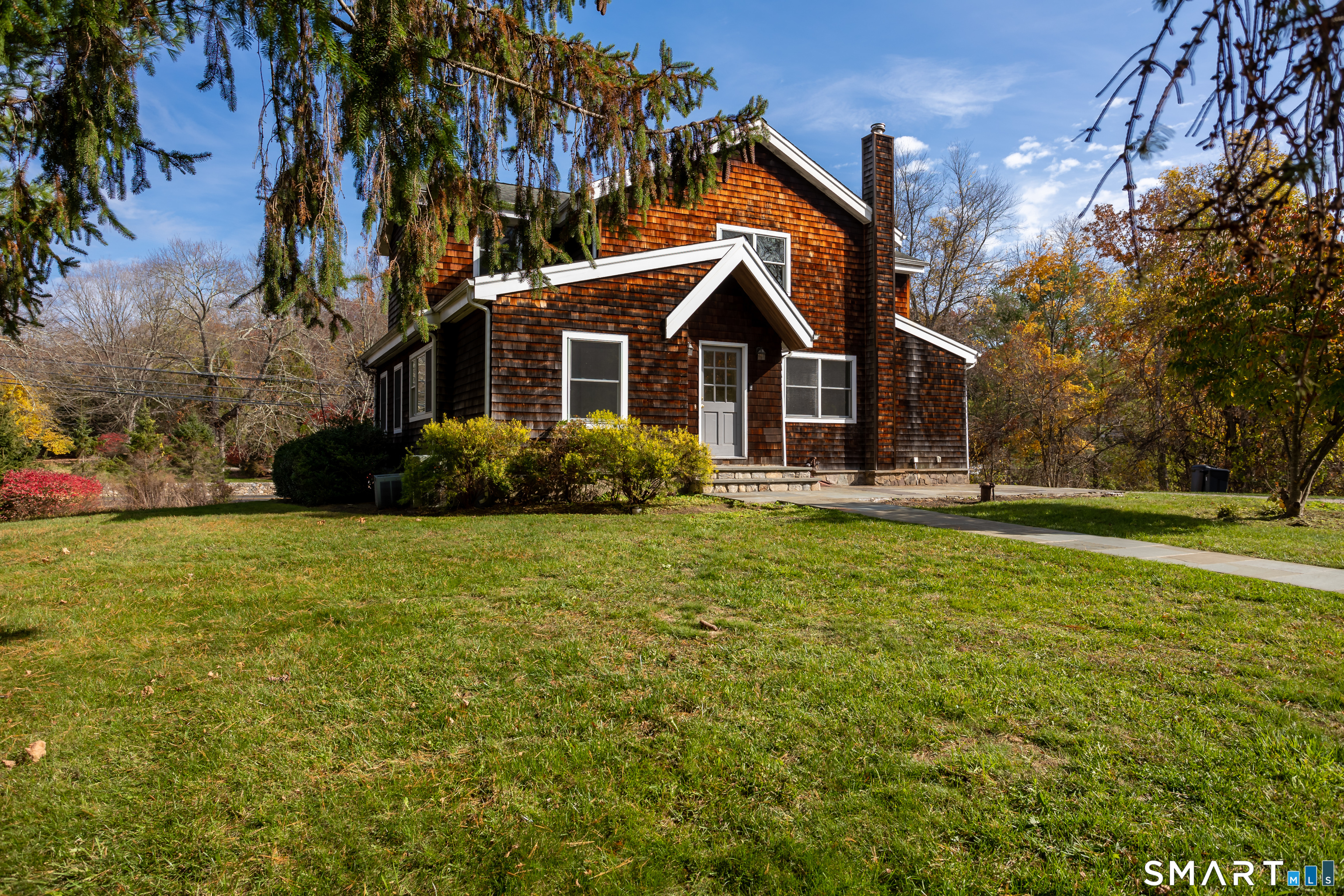 266 Newtown Turnpike