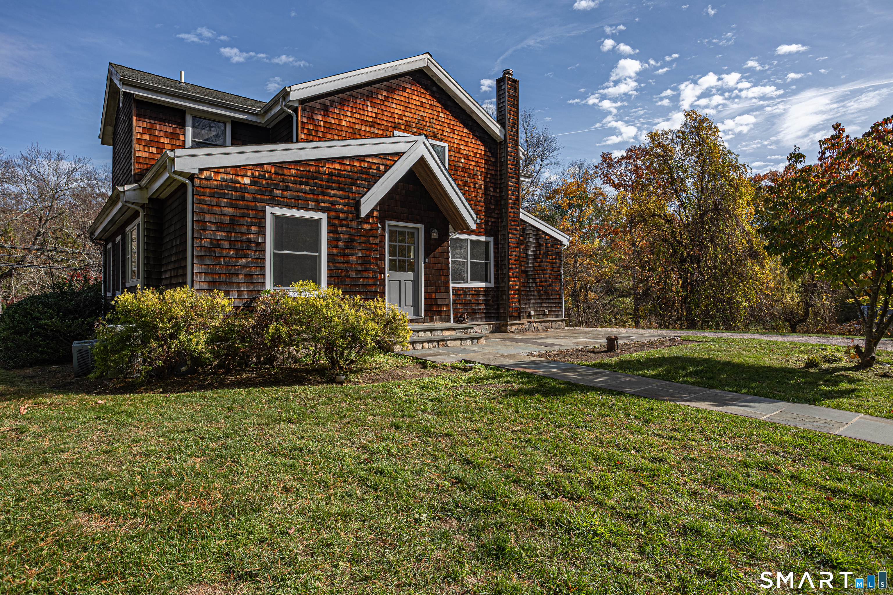 266 Newtown Turnpike