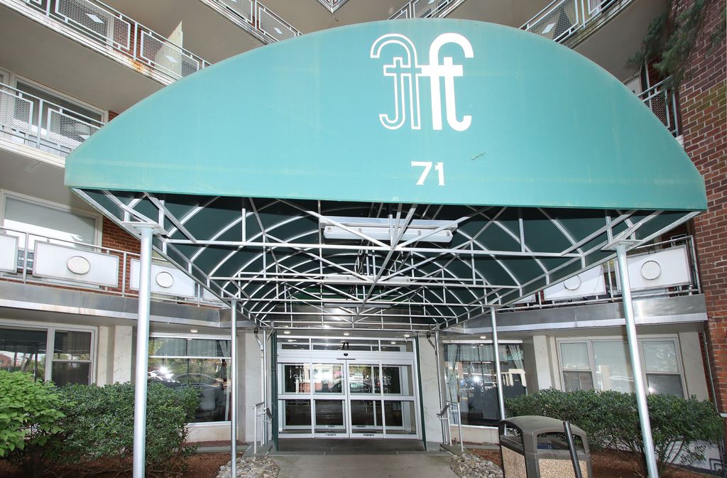 Photo of 71 Strawberry Hill Avenue #APT 118, Stamford, CT 06902 (MLS # 24141473)