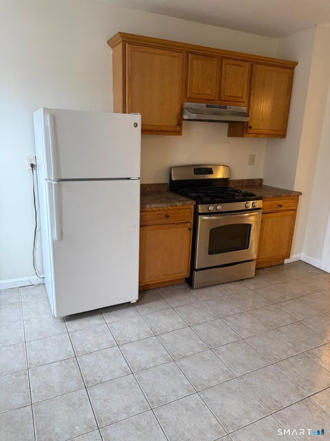 Multifamily For Rent - 1018 Hancock Avenue #3R<br/> Bridgeport, CT 06605