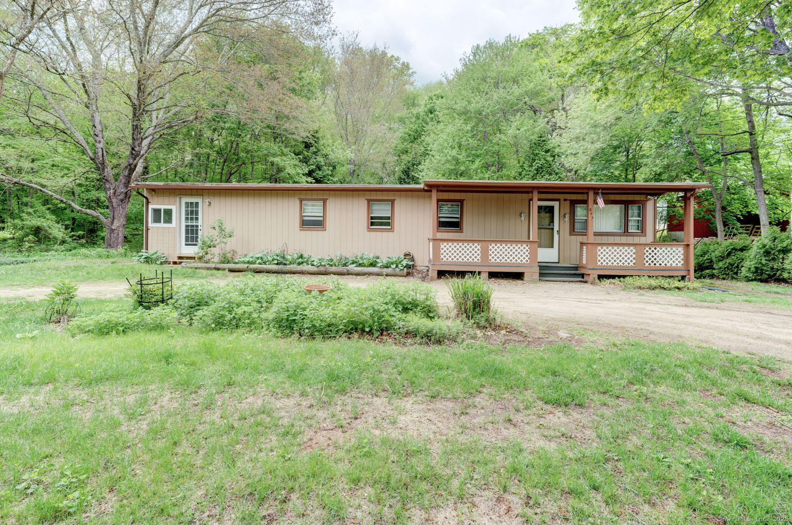 Property for Sale at Windham Road, Windham, Connecticut - Bedrooms: 2 
Bathrooms: 1 
Rooms: 6  - $155,000